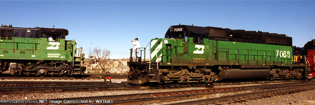 BN SD40-2 7068